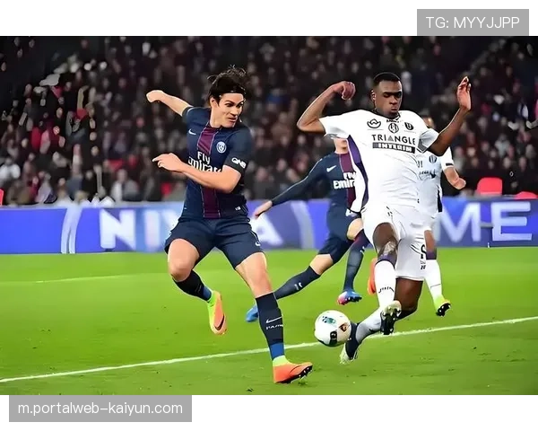 拜仁慕尼黑22球彰显进攻底蕴 防守稳定性仍需提升 拜仁慕尼黑22球彰显进攻底蕴 防守稳定性仍需提升